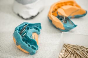 Mosty korony protezy – przeglad nowoczesnych metod protetycznych