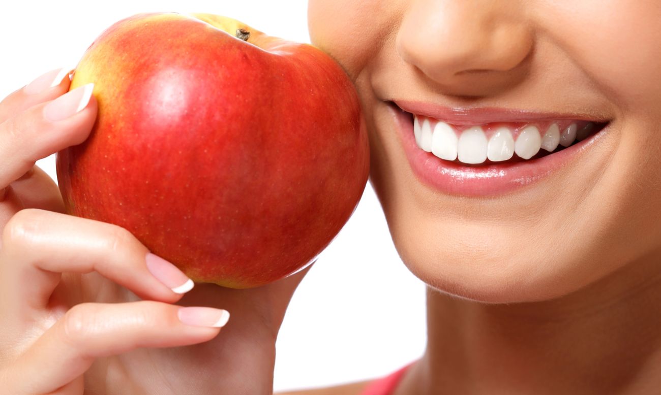 Jak sie odzywiac aby wzmocnic zeby i dziasla